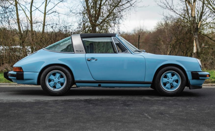 1976 PORSCHE 911 2L7 TARGA 165CH Arceau Chrome