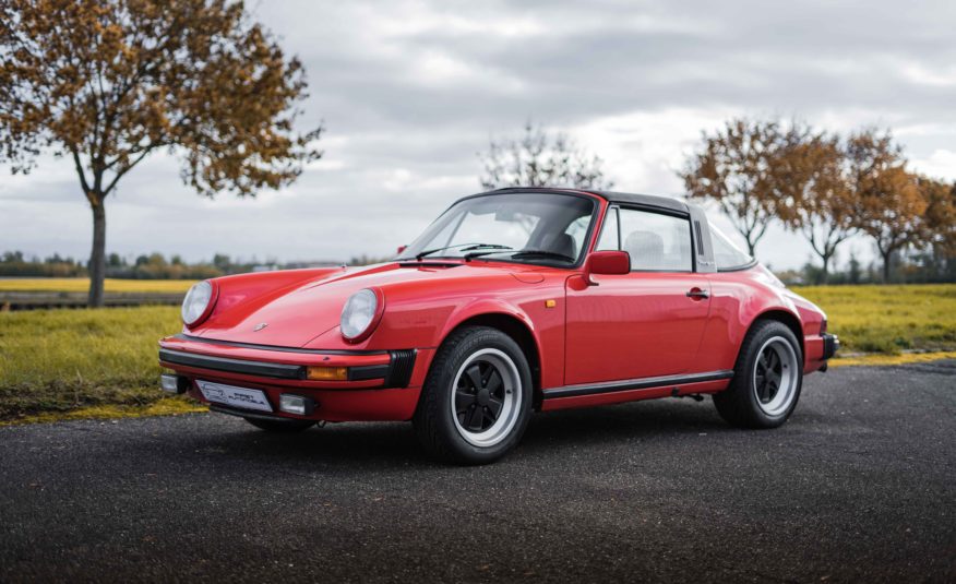 1982 PORSCHE 911 SC TARGA 3L0 BV5