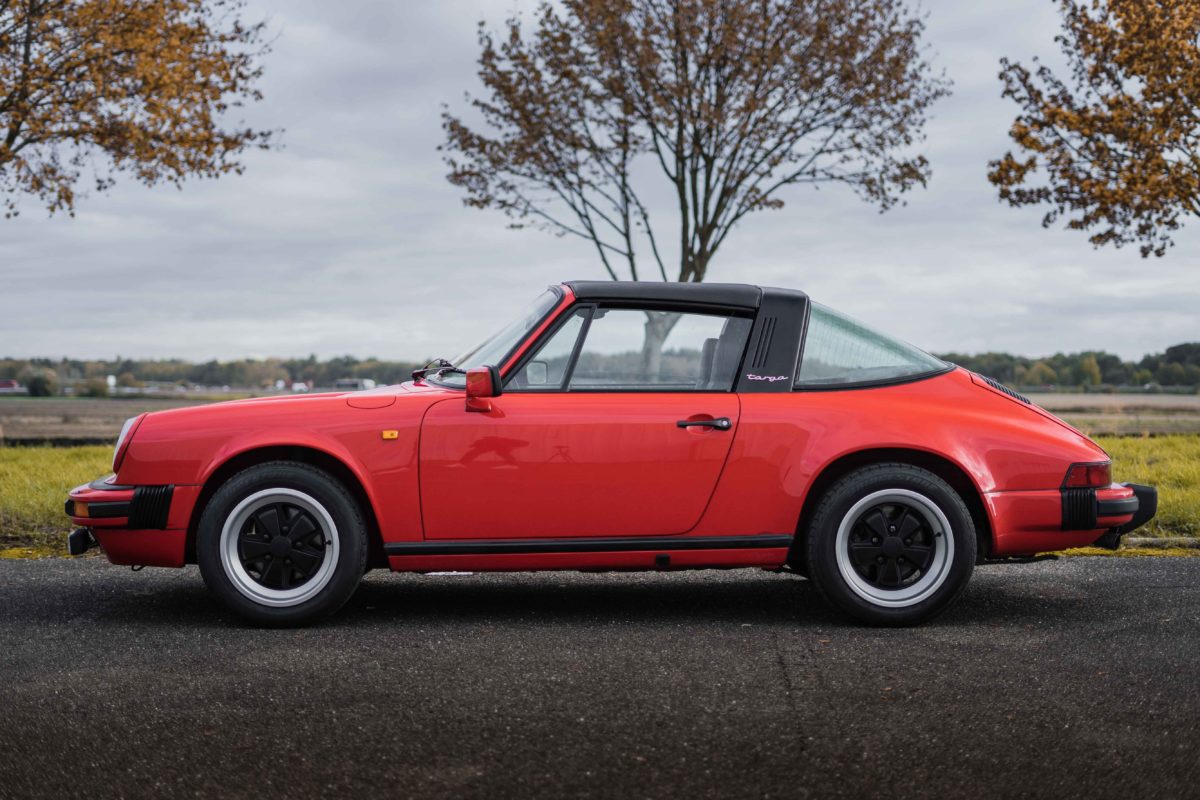1982 PORSCHE 911 SC TARGA 3L0 BV5