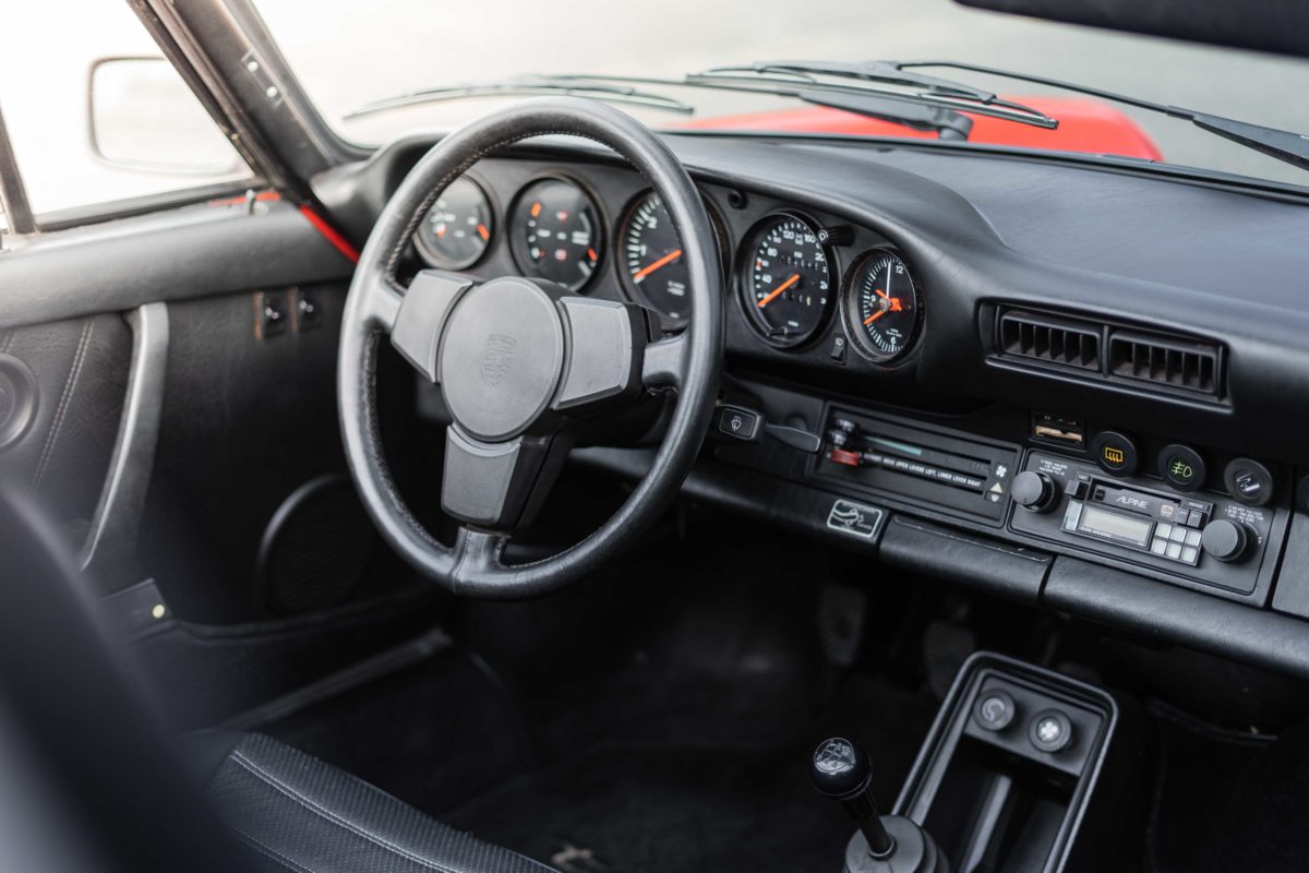 1982 PORSCHE 911 SC TARGA 3L0 BV5