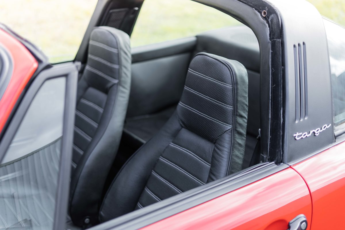 1982 PORSCHE 911 SC TARGA 3L0 BV5