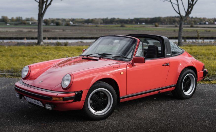 1982 PORSCHE 911 SC TARGA 3L0 BV5