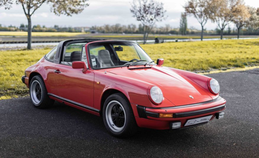 1982 PORSCHE 911 SC TARGA 3L0 BV5