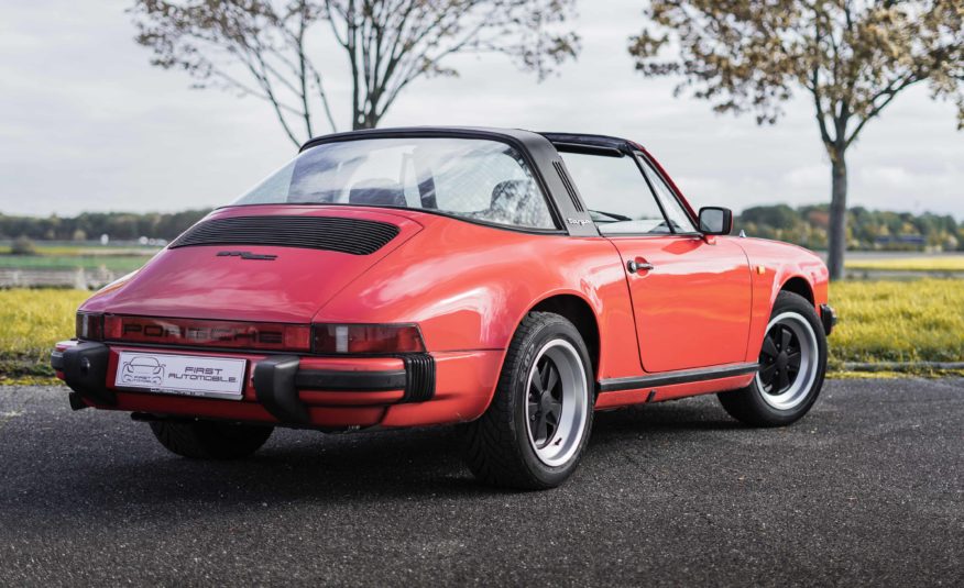 1982 PORSCHE 911 SC TARGA 3L0 BV5