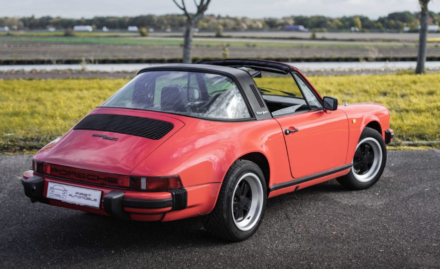 1982 PORSCHE 911 SC TARGA 3L0 BV5