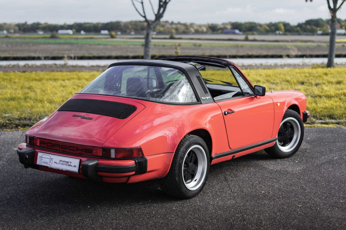 1982 PORSCHE 911 SC TARGA 3L0 BV5