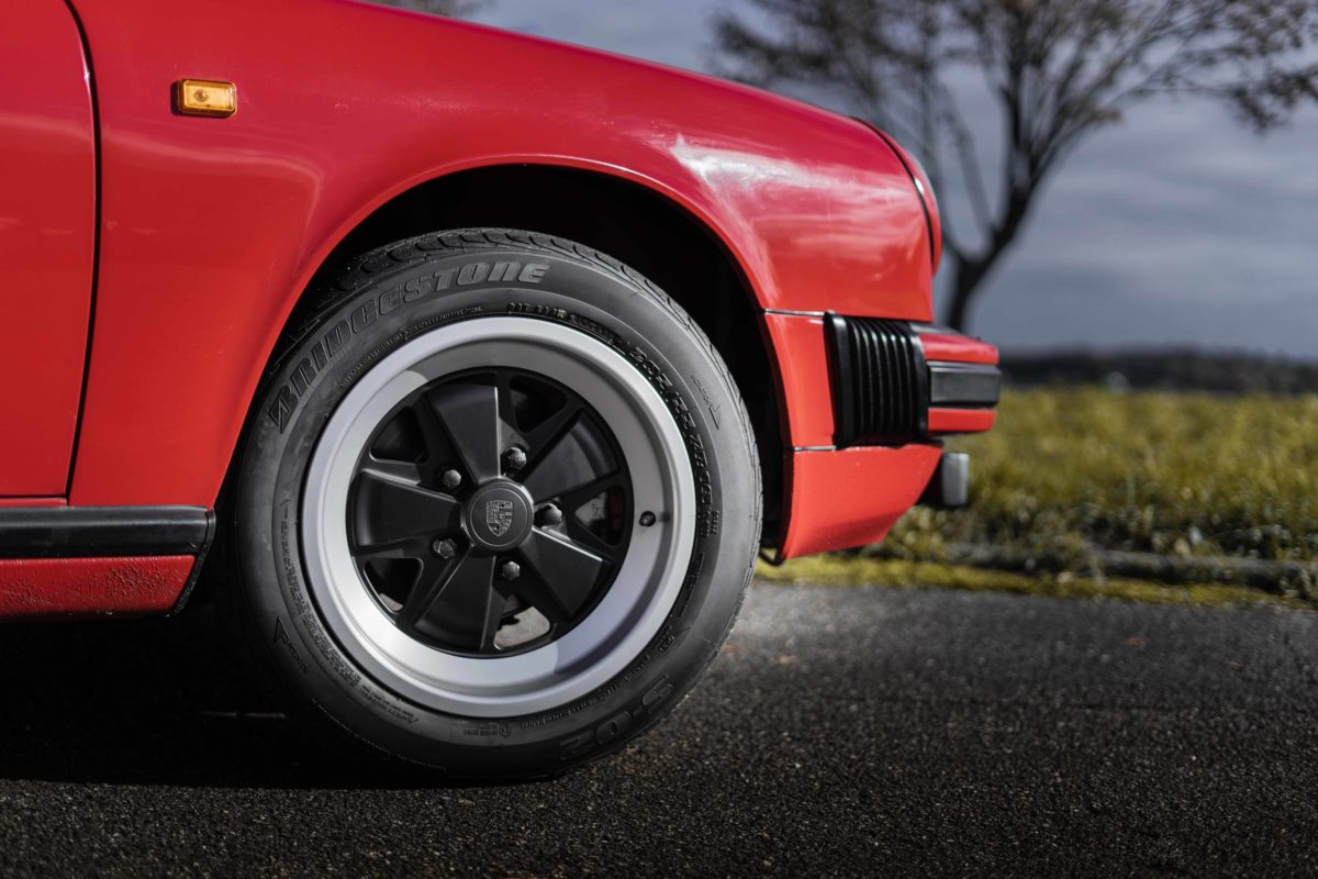 1982 PORSCHE 911 SC TARGA 3L0 BV5