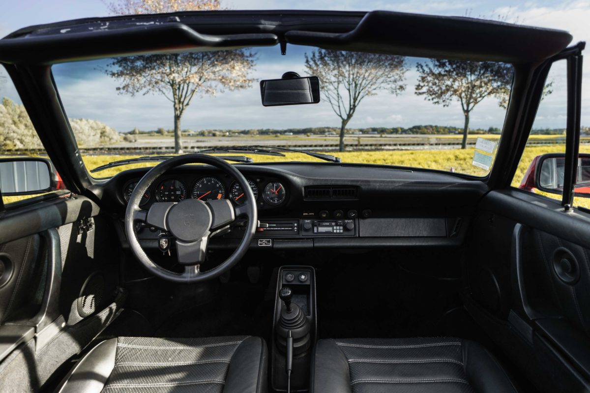 1982 PORSCHE 911 SC TARGA 3L0 BV5