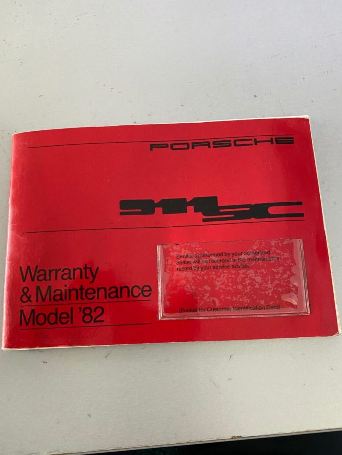 1982 PORSCHE 911 SC TARGA 3L0 BV5