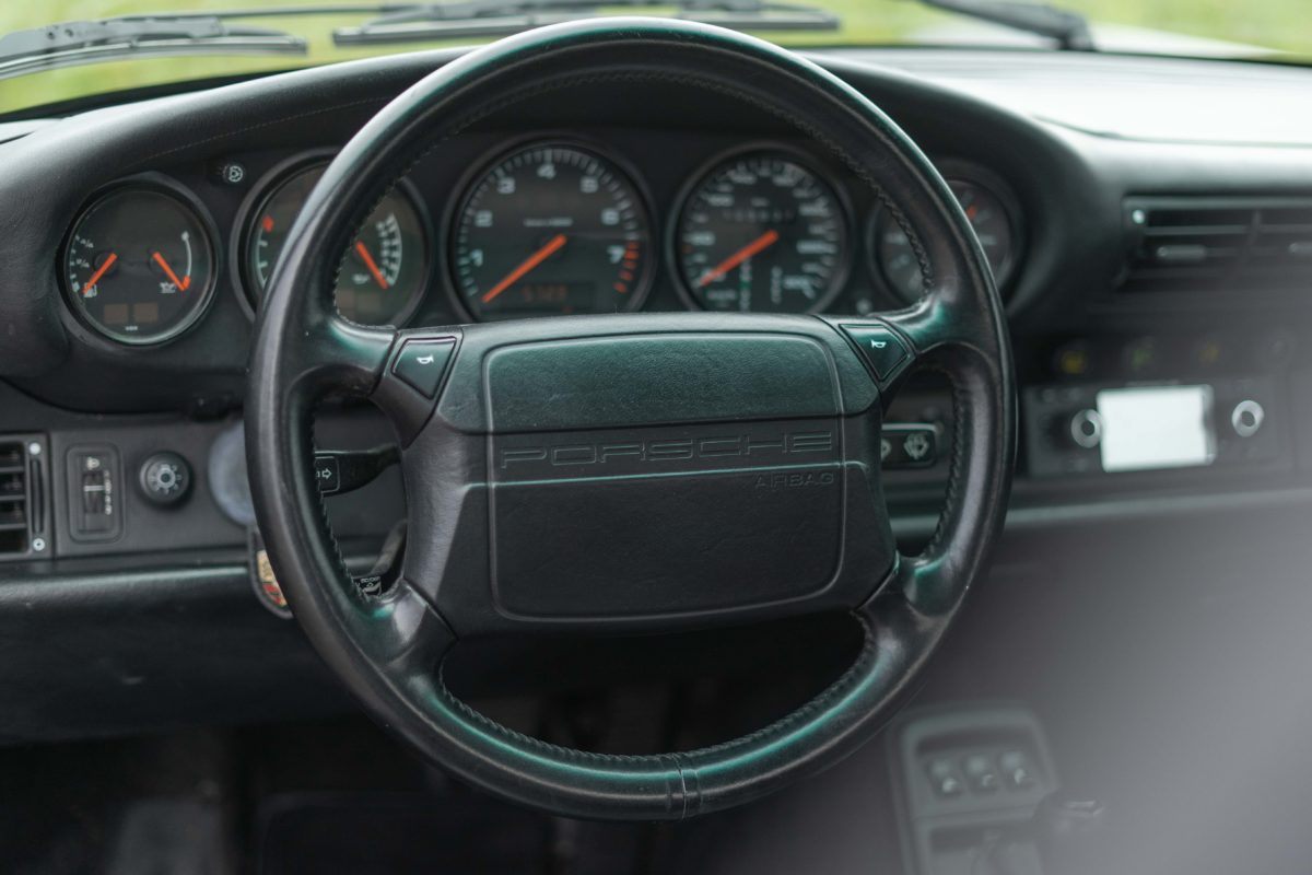1991 PORSCHE 964 CARRERA 2 CABRIOLET 3L6 TIPTRONIC