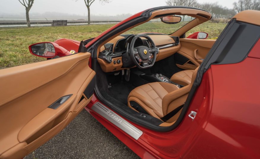 2014 FERRARI 458 ITALIA SPIDER V8 4.5 Litres