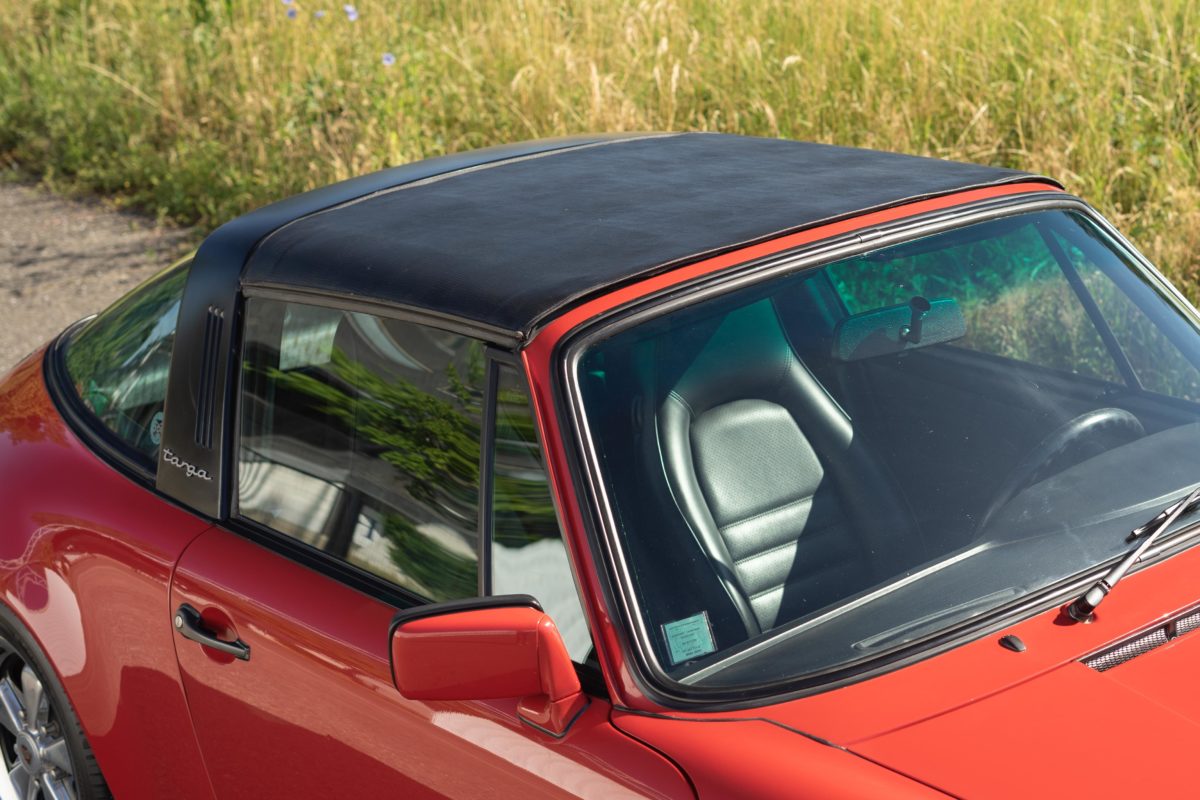 1985 PORSCHE 911 TARGA 3L2 BOITE 915 207CV BVM5