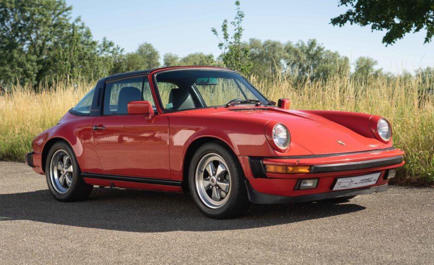 1985 PORSCHE 911 TARGA 3L2 BOITE 915 207CV BVM5