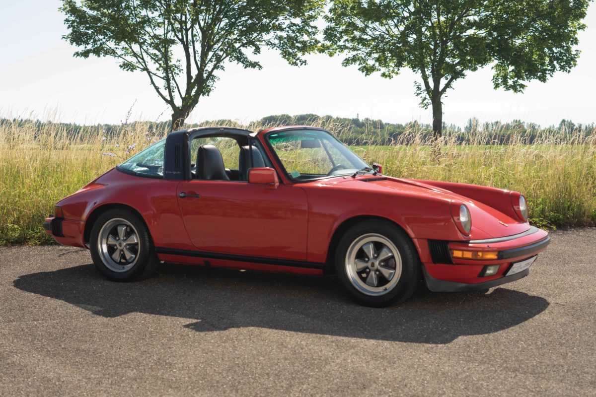 1985 PORSCHE 911 TARGA 3L2 BOITE 915 207CV BVM5
