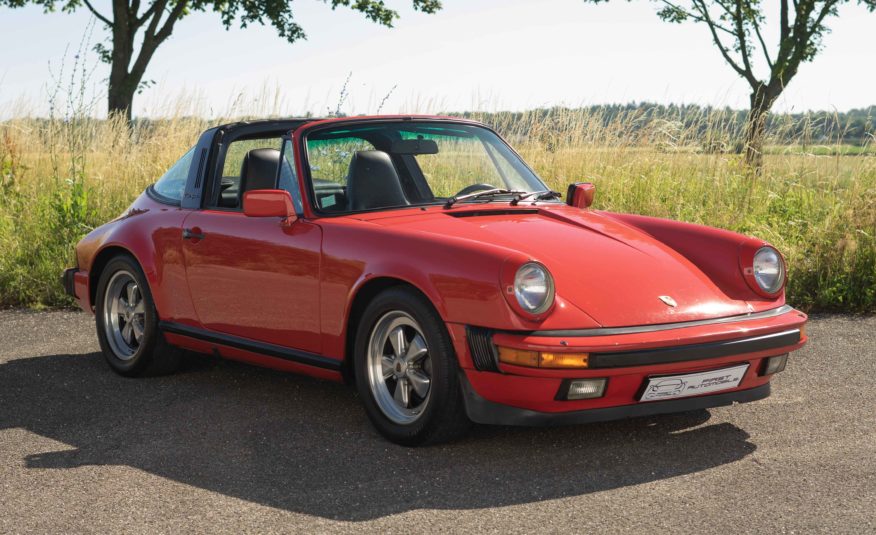 1985 PORSCHE 911 TARGA 3L2 BOITE 915 207CV BVM5