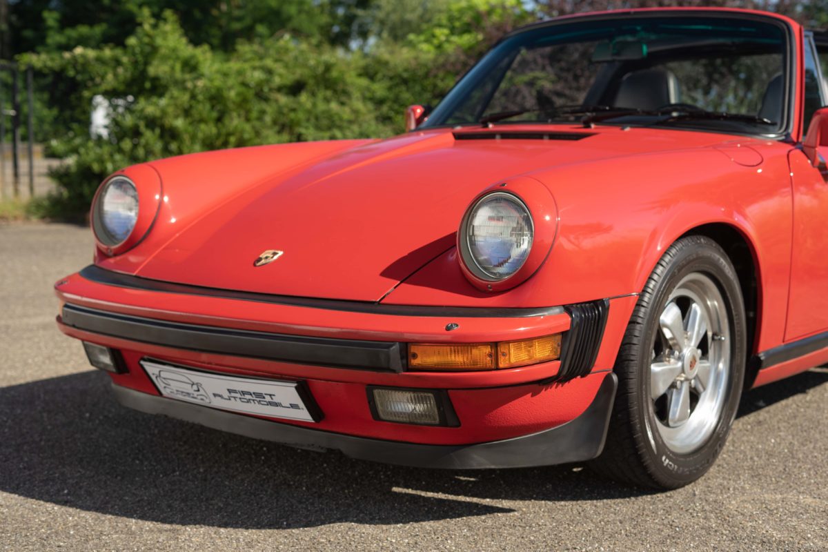 1985 PORSCHE 911 TARGA 3L2 BOITE 915 207CV BVM5