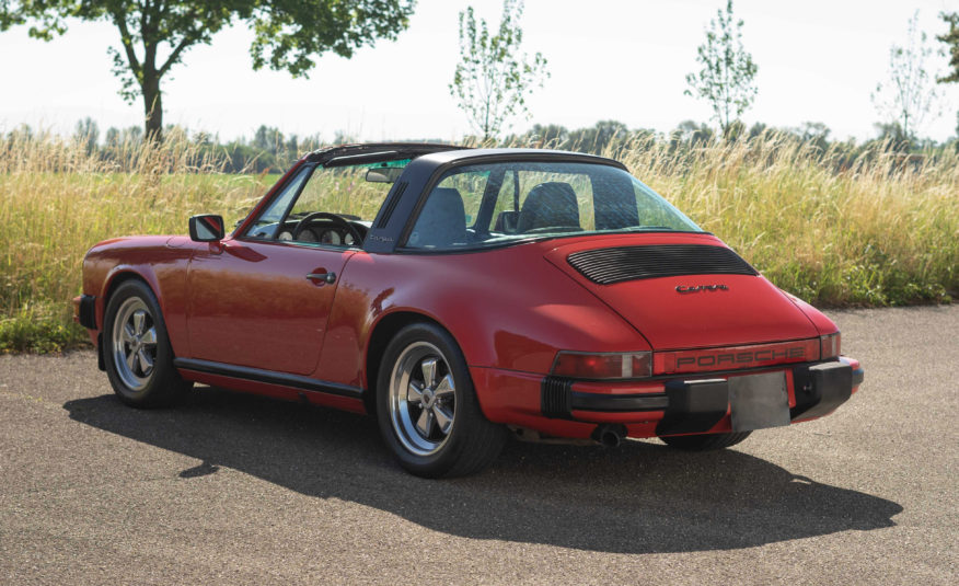 1985 PORSCHE 911 TARGA 3L2 BOITE 915 207CV BVM5