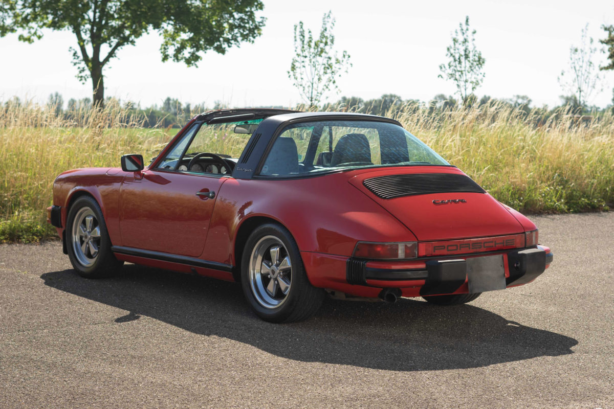 1985 PORSCHE 911 TARGA 3L2 BOITE 915 207CV BVM5