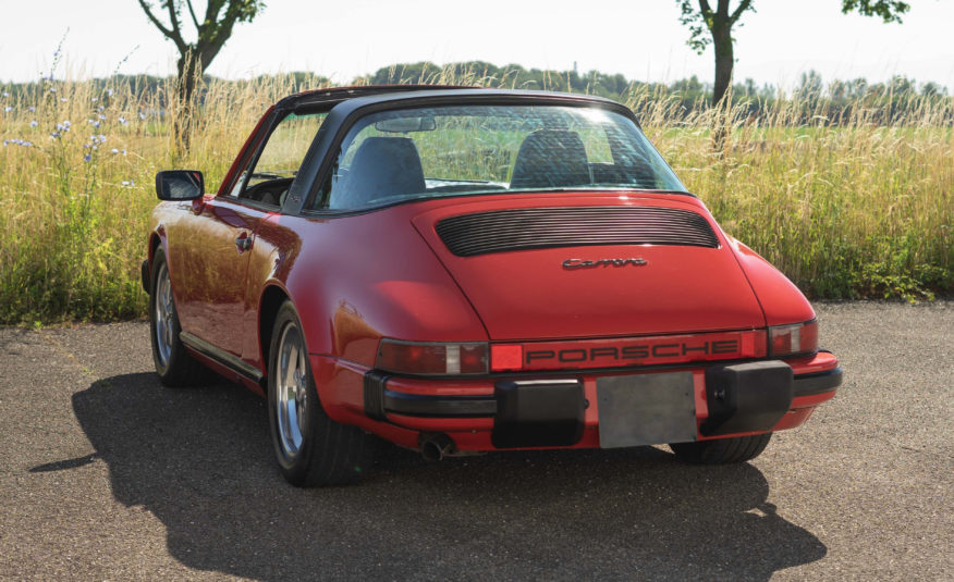 1985 PORSCHE 911 TARGA 3L2 BOITE 915 207CV BVM5