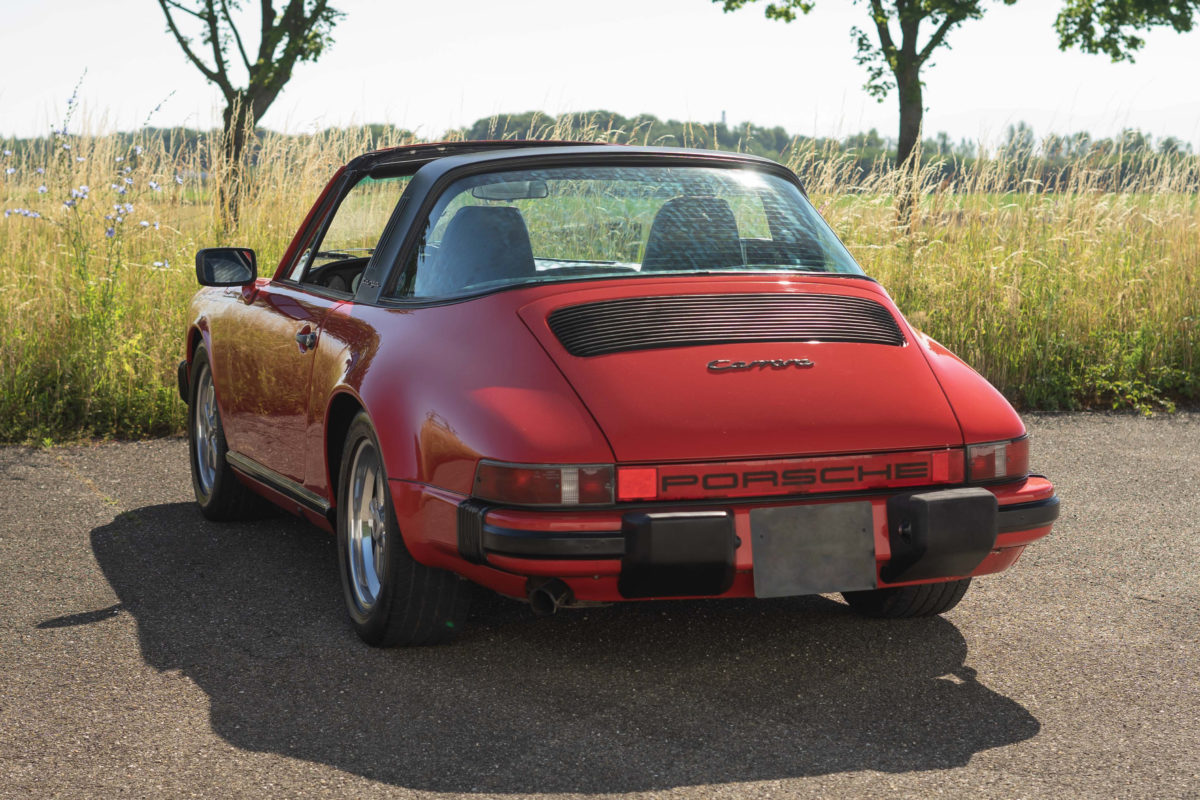 1985 PORSCHE 911 TARGA 3L2 BOITE 915 207CV BVM5