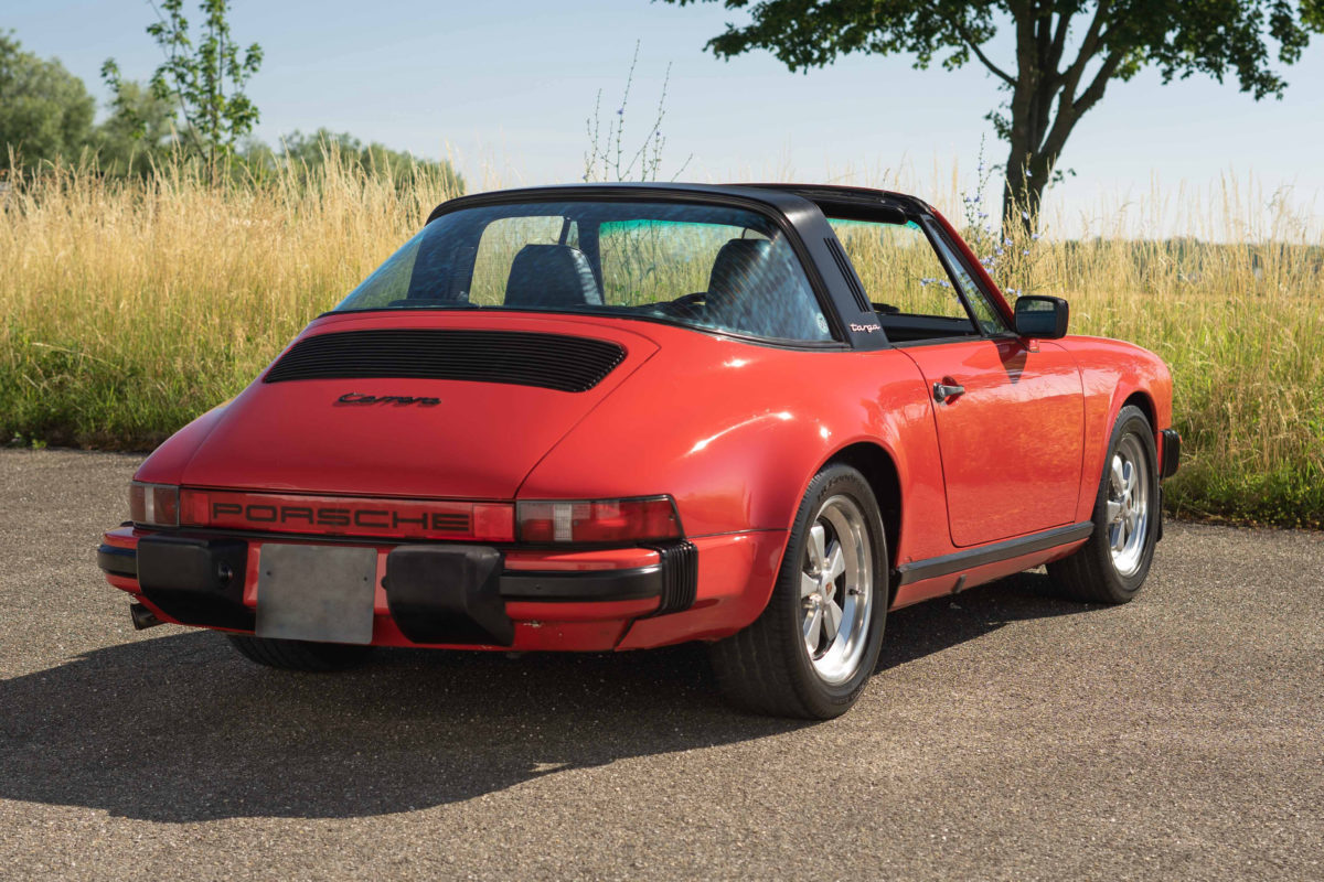 1985 PORSCHE 911 TARGA 3L2 BOITE 915 207CV BVM5