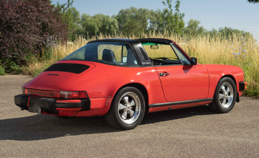 1985 PORSCHE 911 TARGA 3L2 BOITE 915 207CV BVM5