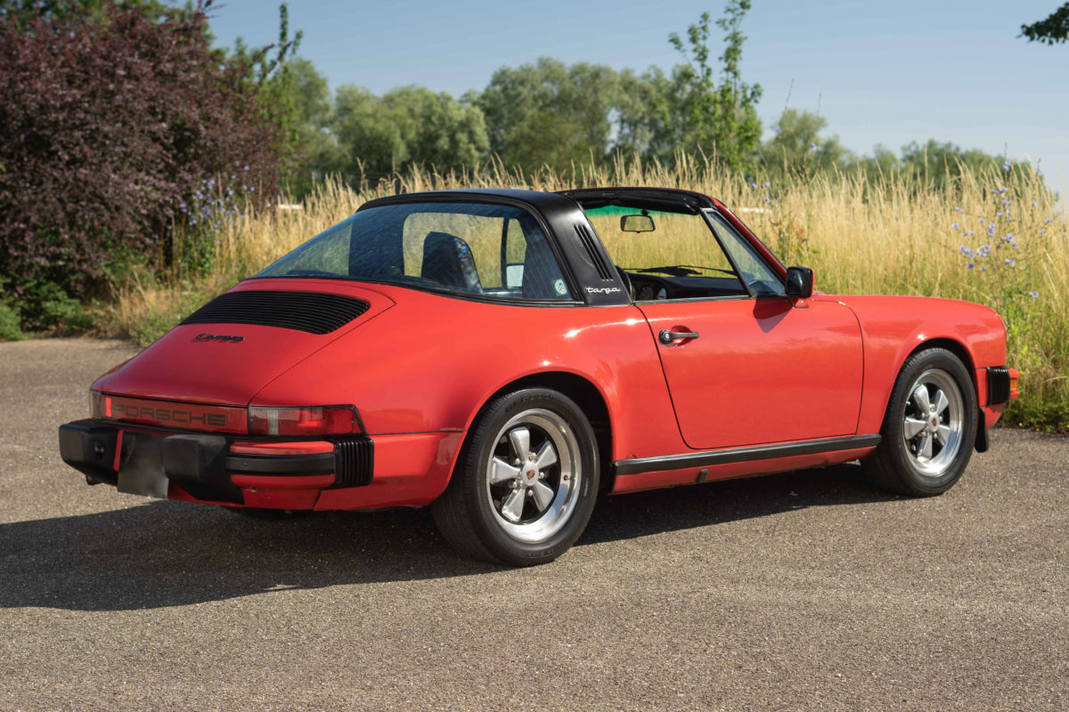 1985 PORSCHE 911 TARGA 3L2 BOITE 915 207CV BVM5