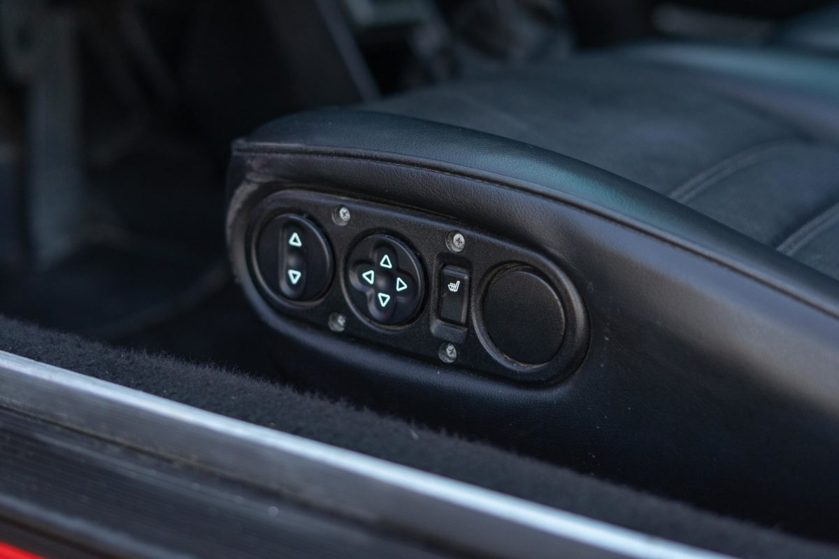 1985 PORSCHE 911 TARGA 3L2 BOITE 915 207CV BVM5