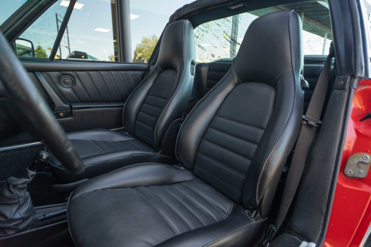 1985 PORSCHE 911 TARGA 3L2 BOITE 915 207CV BVM5