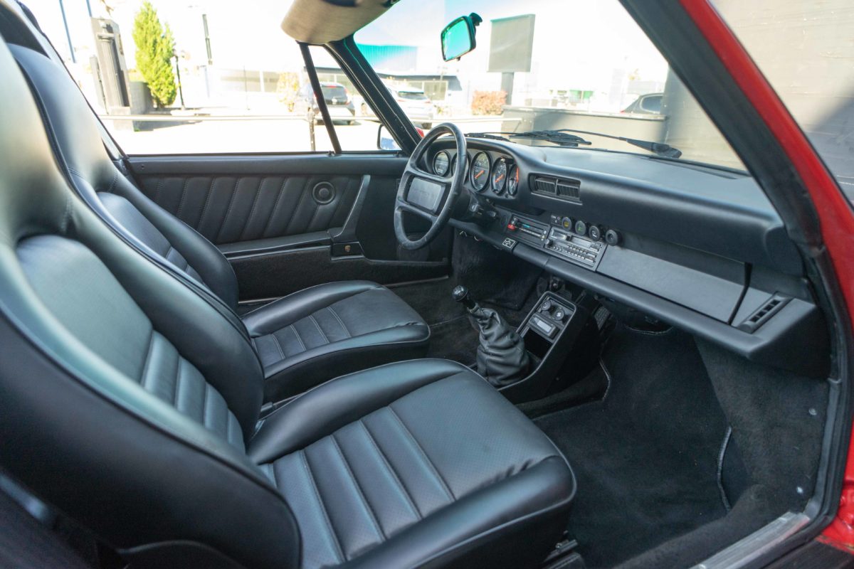 1985 PORSCHE 911 TARGA 3L2 BOITE 915 207CV BVM5