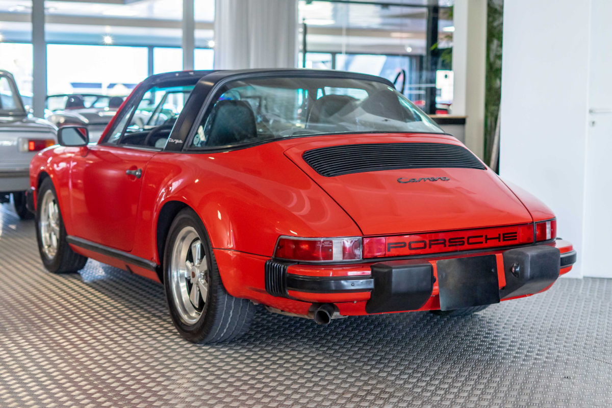 1985 PORSCHE 911 TARGA 3L2 BOITE 915 207CV BVM5