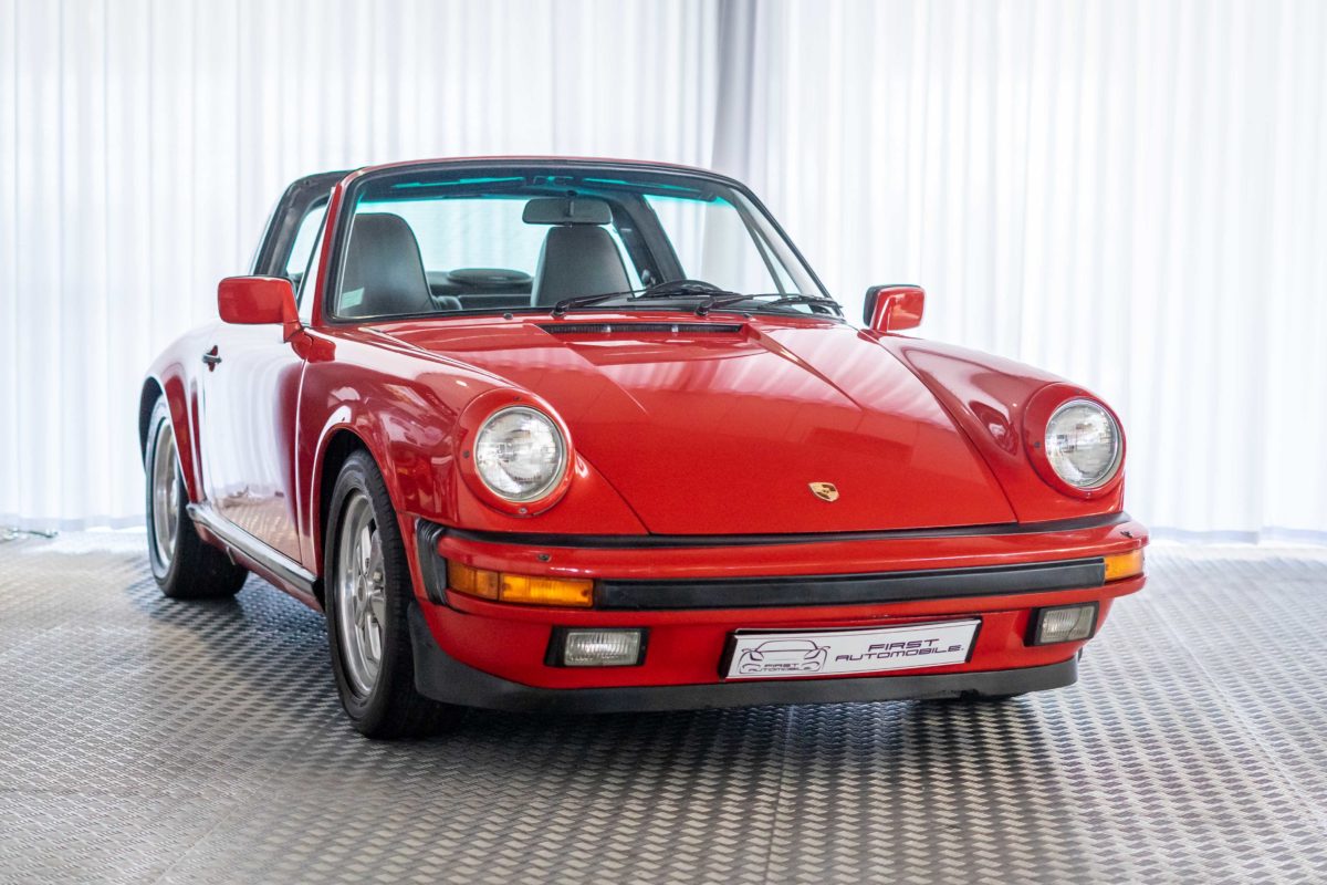 1985 PORSCHE 911 TARGA 3L2 BOITE 915 207CV BVM5