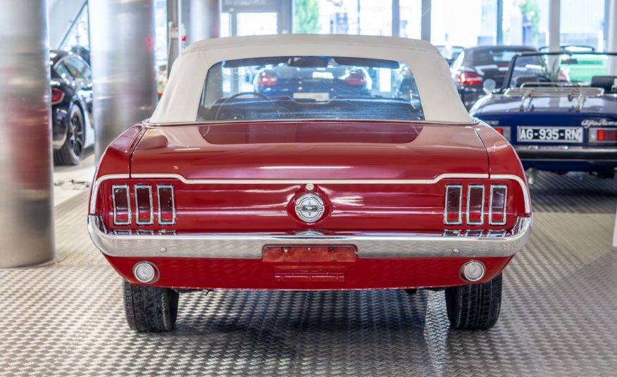 1968 FORD MUSTANG CABRIOLET 200 CI BV MECA