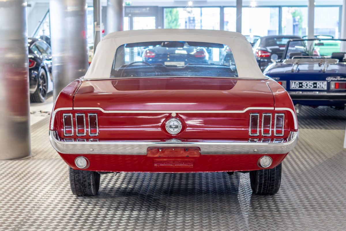1968 FORD MUSTANG CABRIOLET 200 CI BV MECA