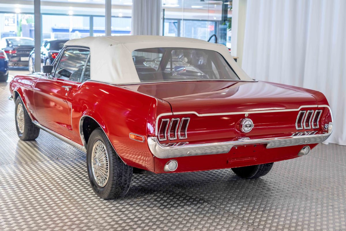 1968 FORD MUSTANG CABRIOLET 200 CI BV MECA