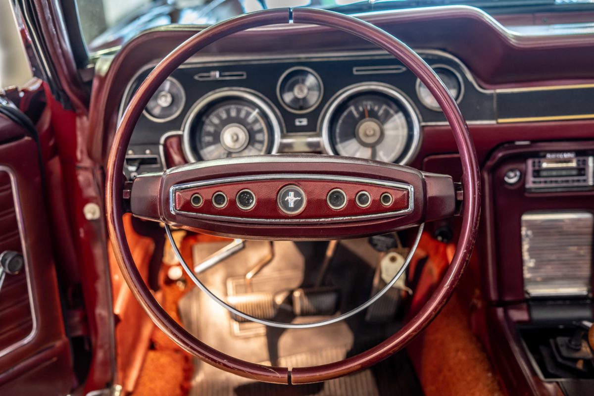 1968 FORD MUSTANG CABRIOLET 200 CI BV MECA