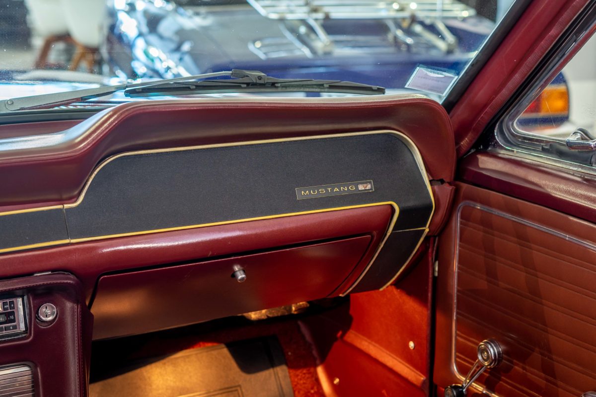 1968 FORD MUSTANG CABRIOLET 200 CI BV MECA