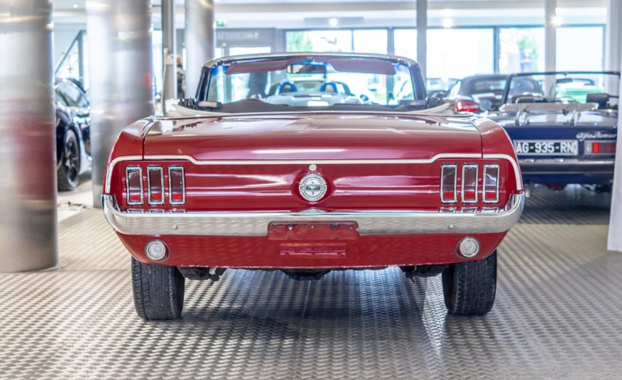 1968 FORD MUSTANG CABRIOLET 200 CI BV MECA