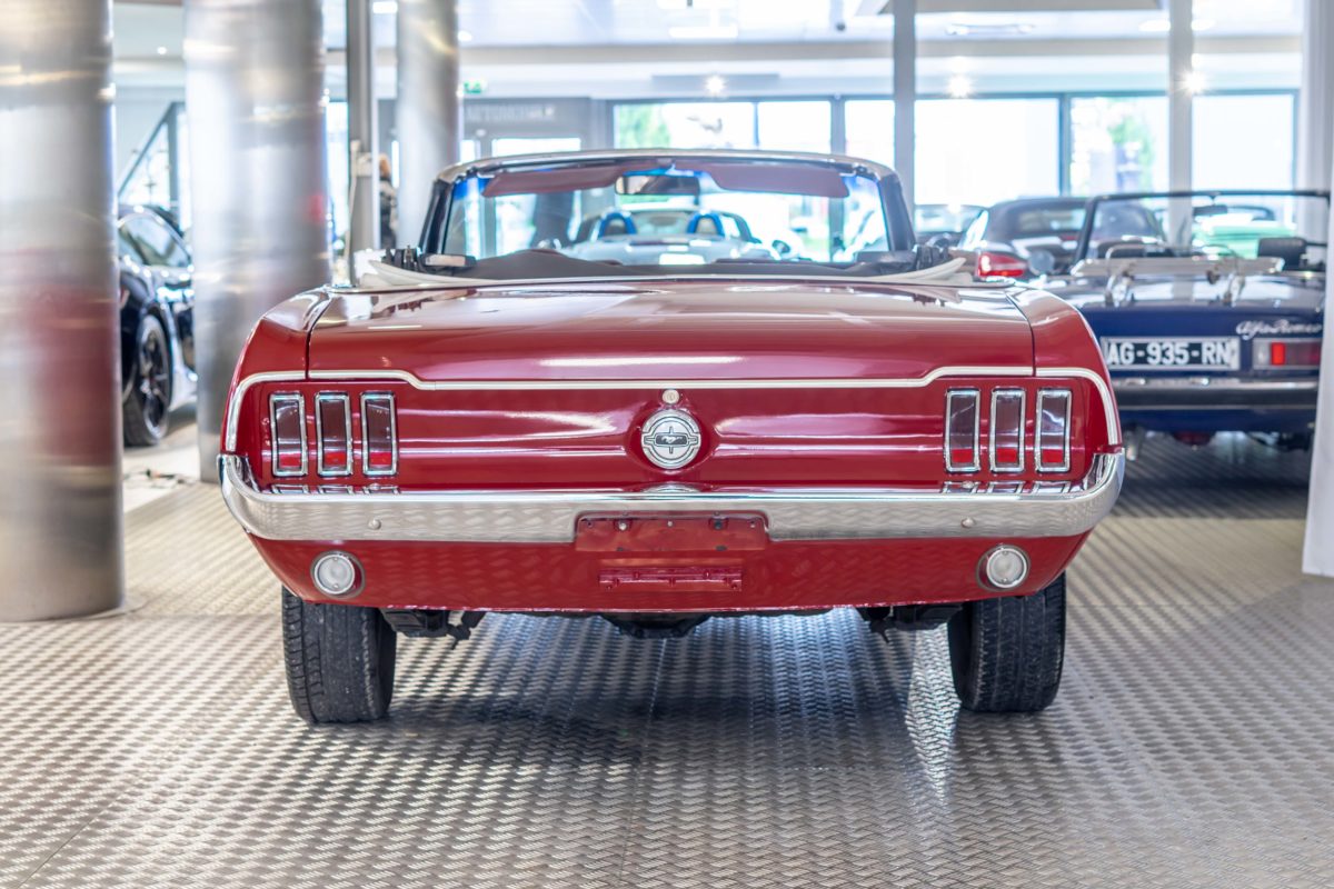 1968 FORD MUSTANG CABRIOLET 200 CI BV MECA