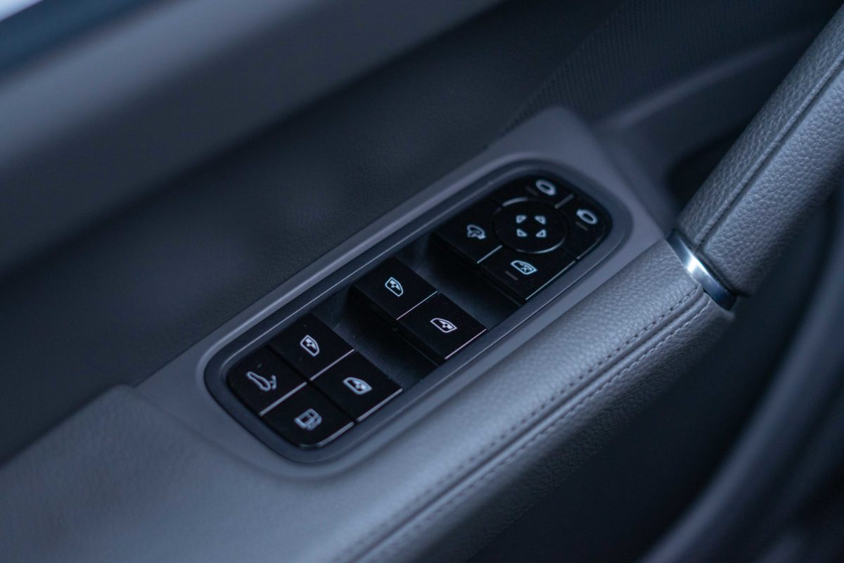 2020 PORSCHE CAYENNE E-HYBRID 462CV