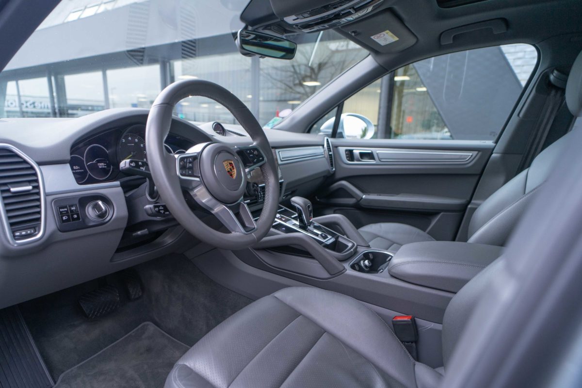 2020 PORSCHE CAYENNE E-HYBRID 462CV