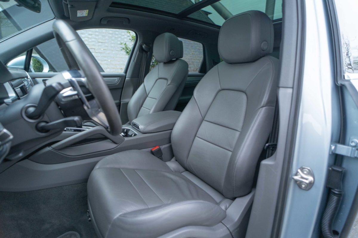 2020 PORSCHE CAYENNE E-HYBRID 462CV