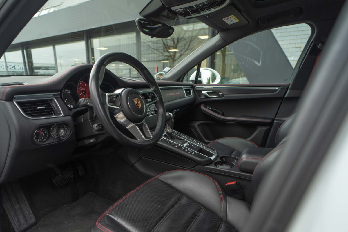2018 PORSCHE MACAN GTS 3L0 V6 360CV PDK