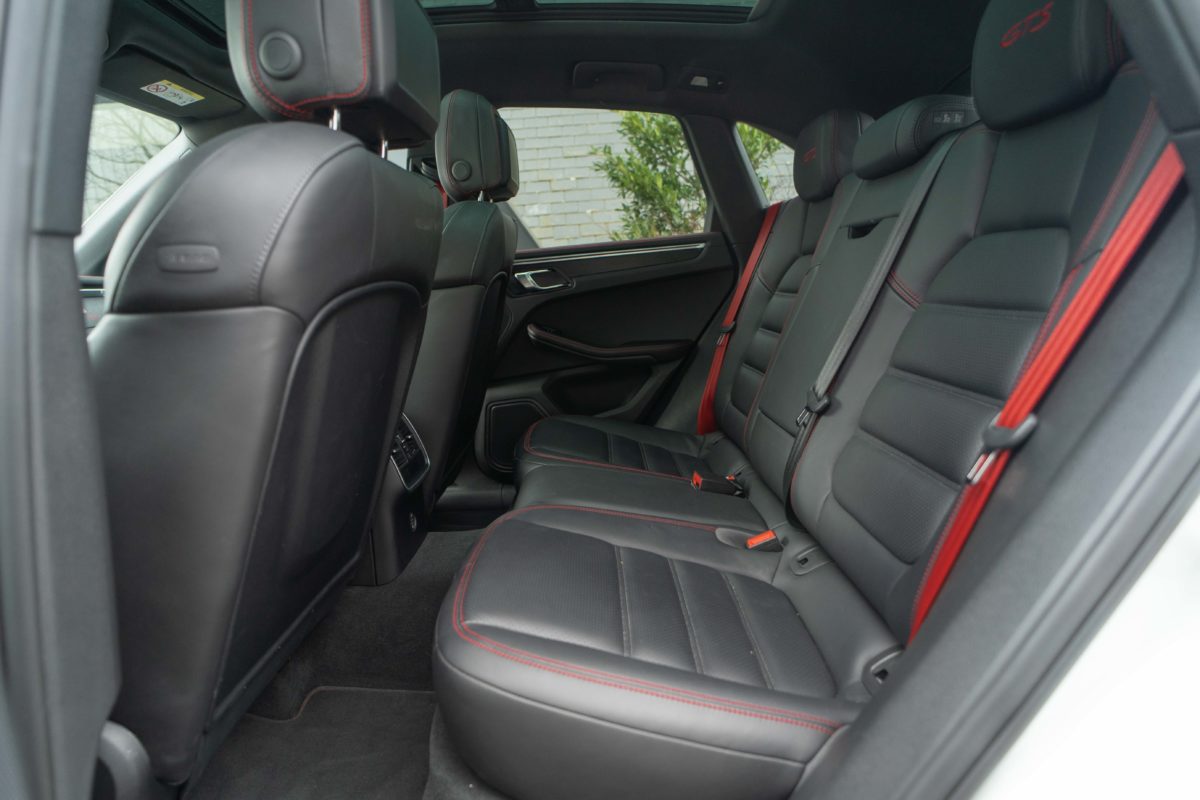 2018 PORSCHE MACAN GTS 3L0 V6 360CV PDK