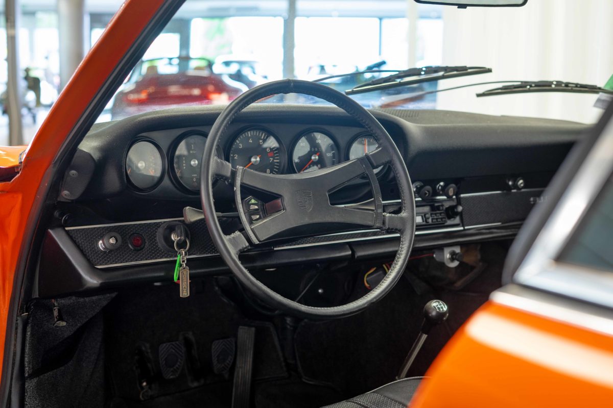 1971 PORSCHE 911 T COUPE 2L2 KARMANN