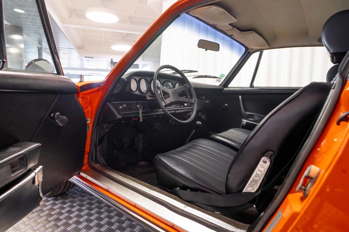 1971 PORSCHE 911 T COUPE 2L2 KARMANN