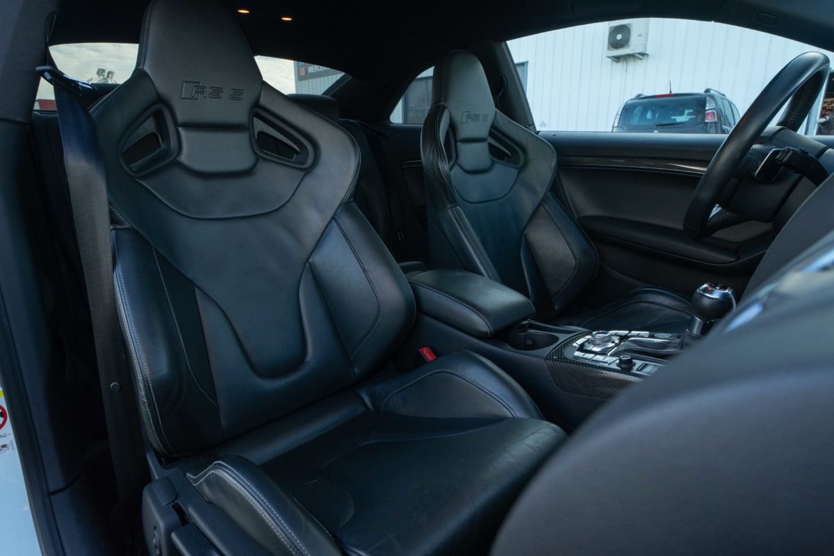 2011 AUDI RS5 B8 4L2 V8 450CV BVA