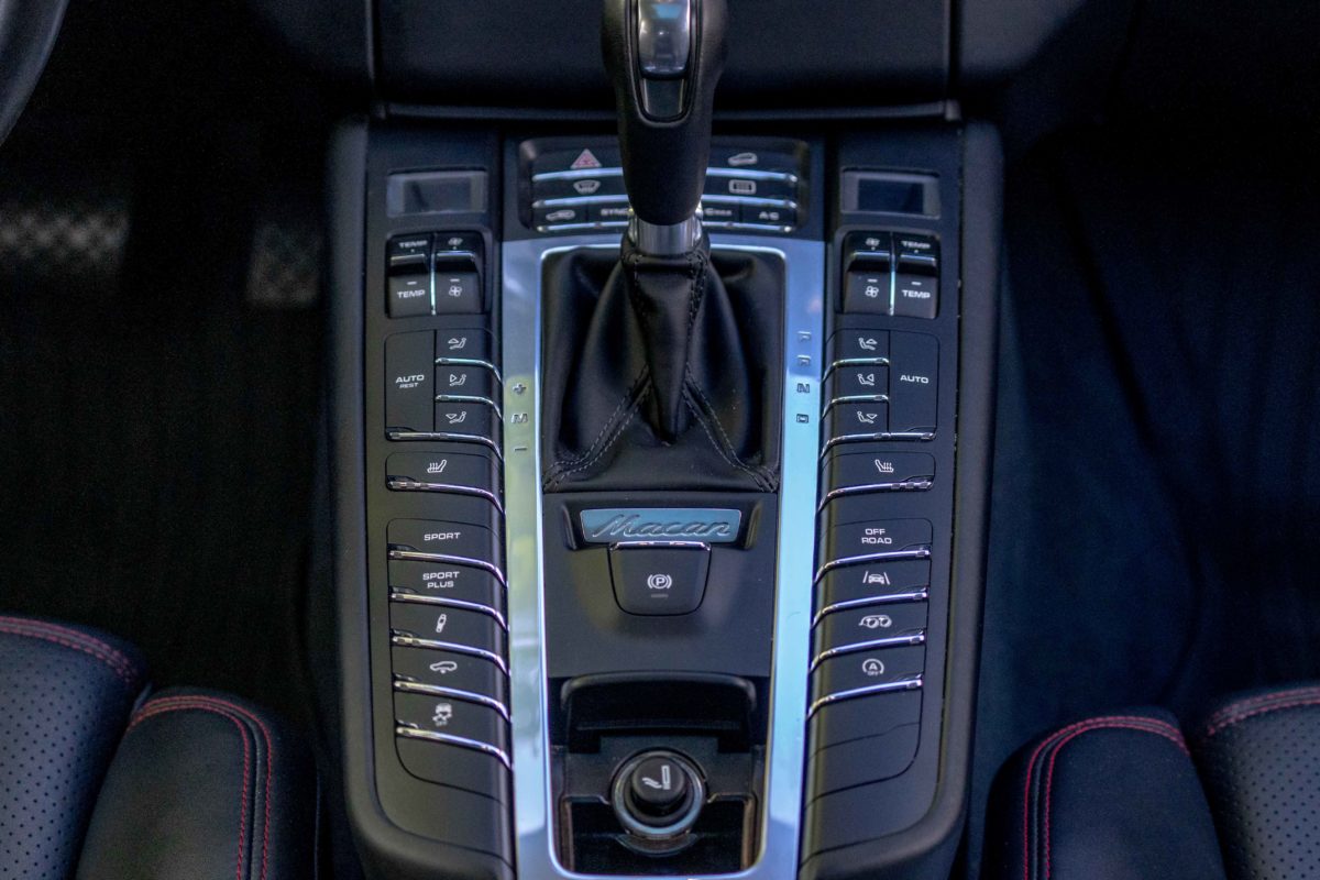 2017 PORSCHE MACAN GTS 3L0 V6 360CV PDK