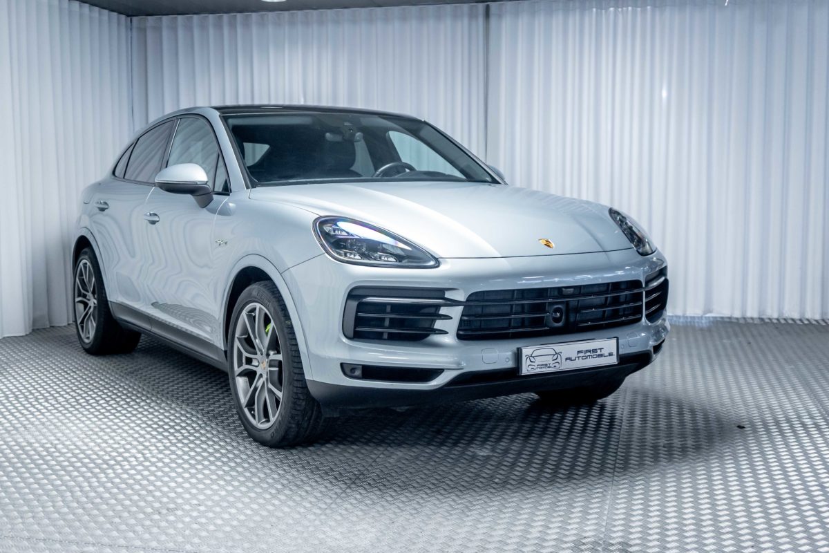2020 PORSCHE CAYENNE COUPE E-HYBRID V6 3L0 462CV