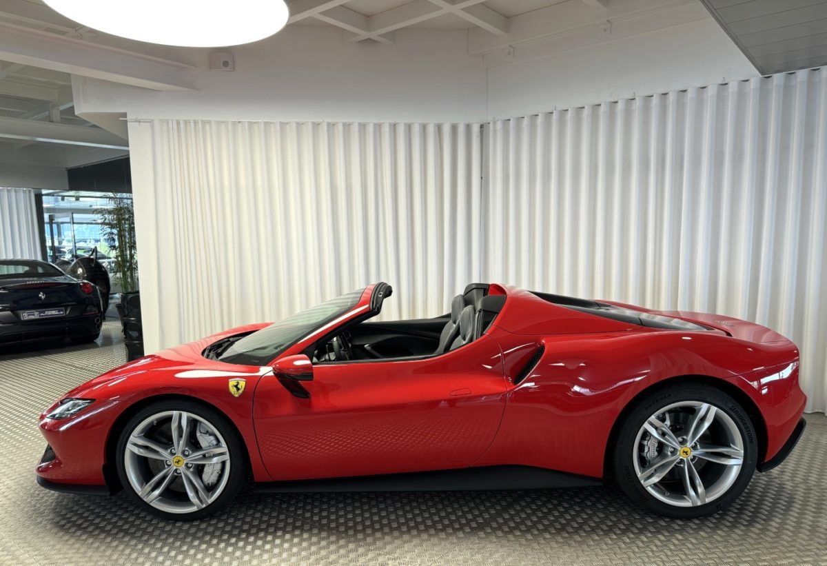 2023 FERRARI 296 GTS 3L0 V6 830CV Hybride